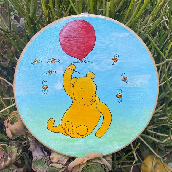 Hand Painted Acrylic Winnie The Pooh Flying Through the Sky Baby Shower, Disney - Picture 9 of 9